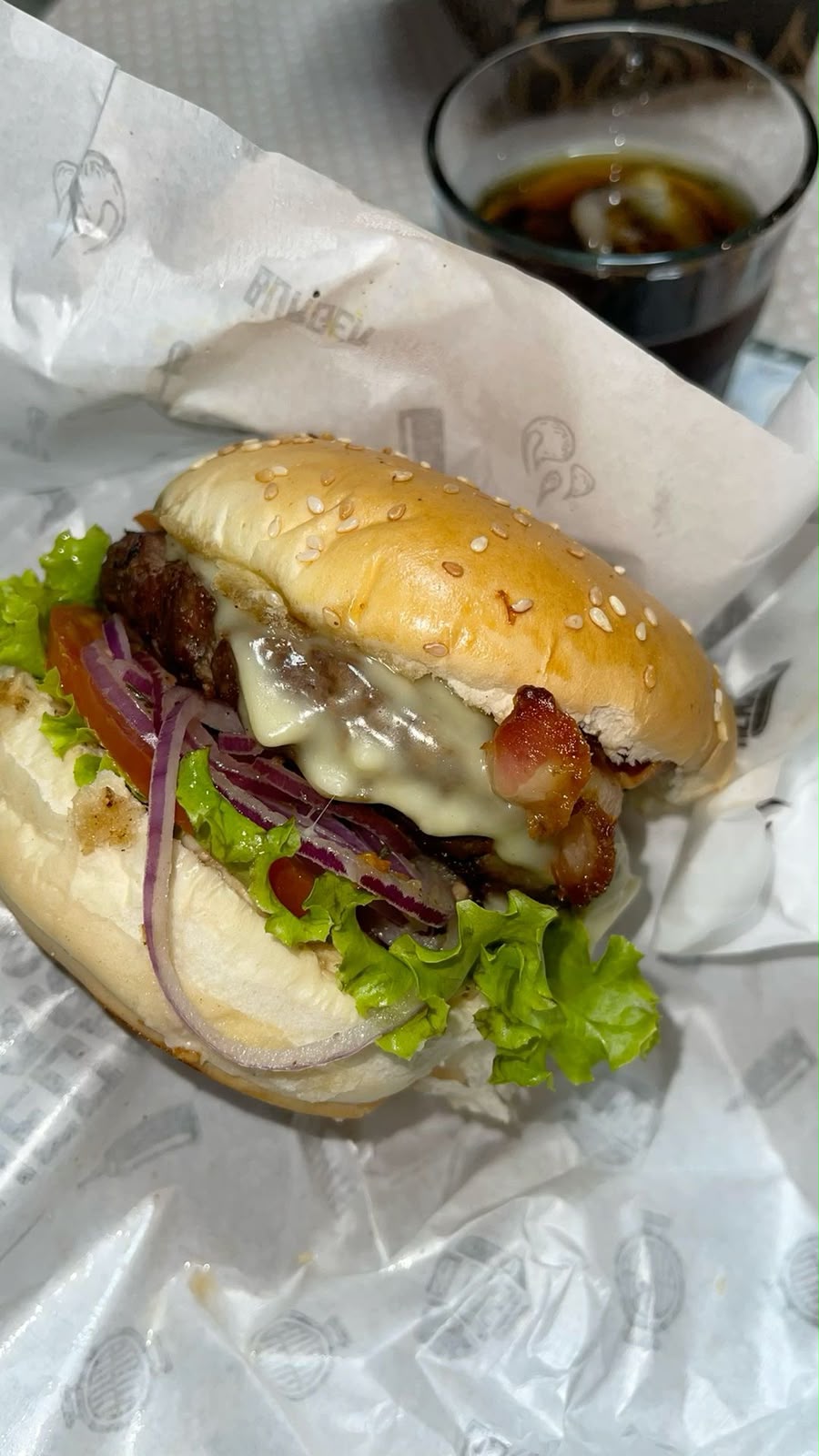 Burger enviado pela cliente